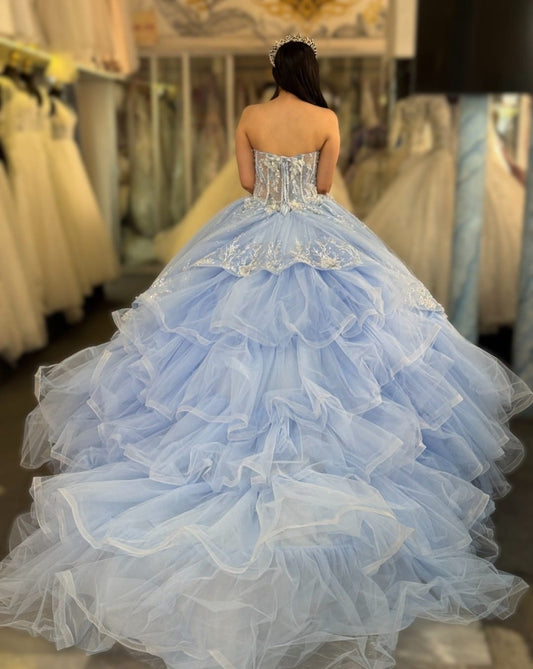 Vestido de Quinceañera "Princesa Real" con Pedrería Fina y Tul. Mod: HP25083