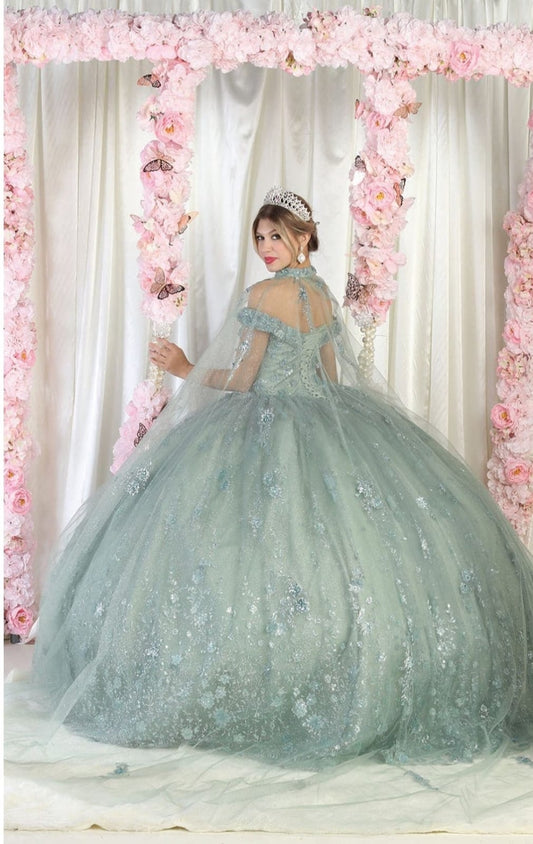 Vestido de Quinceañera "Princesa Real" con Pedrería Fina y Tul. Mod: LK-202 Color sage