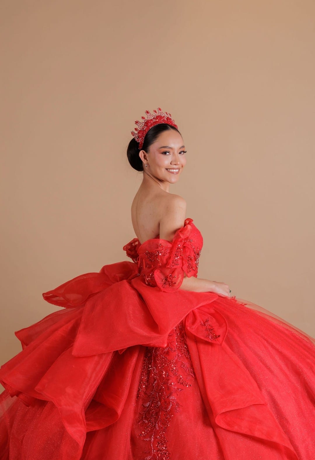 Majesty: El Vestido de tus Sueños – Alta Costura Exclusiva, Mod: SC7753 Color Rojo
