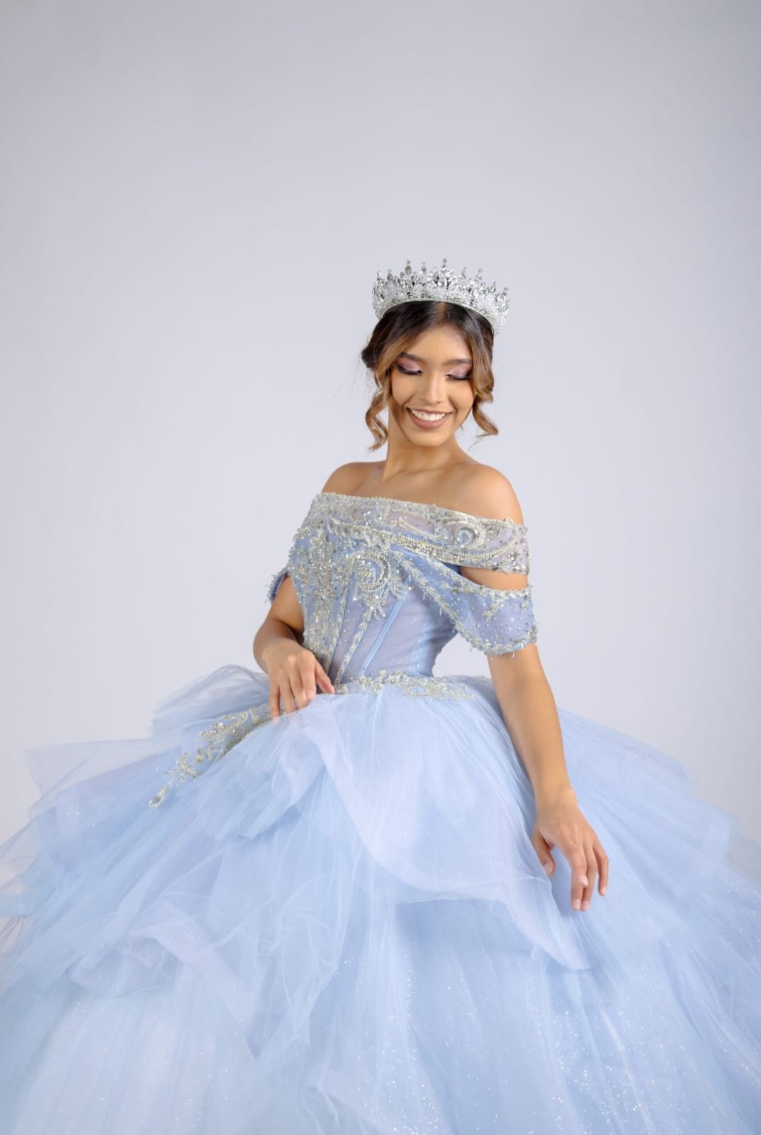 Majesty: El Vestido de tus Sueños – Alta Costura Exclusiva, Mod: FRN2002 Azul cielo