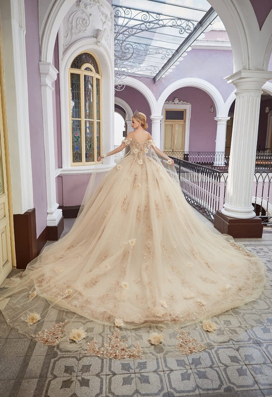Majesty: El Vestido de tus Sueños – Alta Costura Exclusiva, Mod: FRN2026 Color Dorado