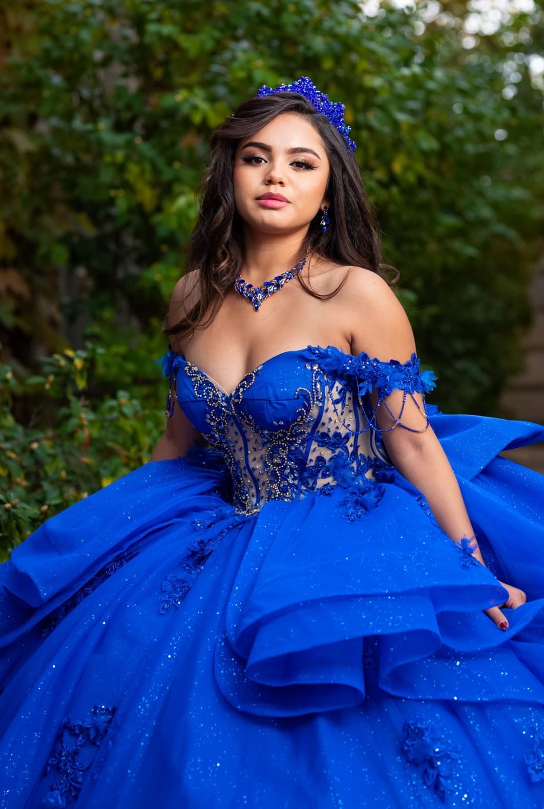 Vestido de Quinceañera "Princesa Real" con Pedrería Fina y Tul. Mod: CHF3132