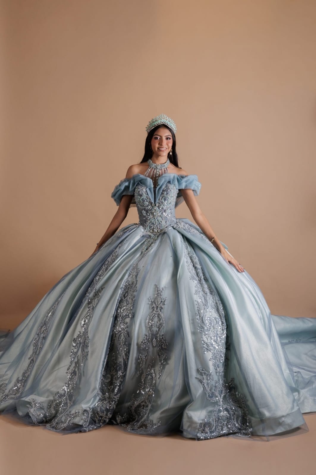 Majesty: El Vestido de tus Sueños – Alta Costura Exclusiva, Mod: FRN2096 Verde sage
