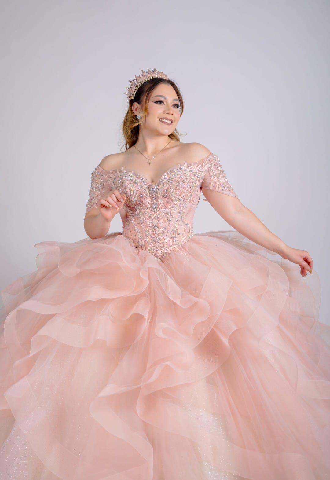 Majesty: El Vestido de tus Sueños – Alta Costura Exclusiva, Mod: FRN2069 Rosa/champagne